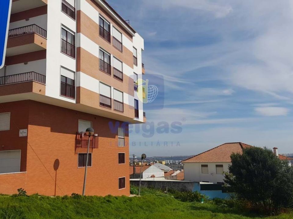 Helårsgrund i Amadora, Lisbon - foto 1