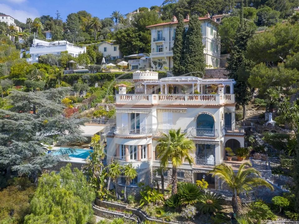 Villa i Roquebrune-Cap-Martin, Alpes-Maritimes - foto 1