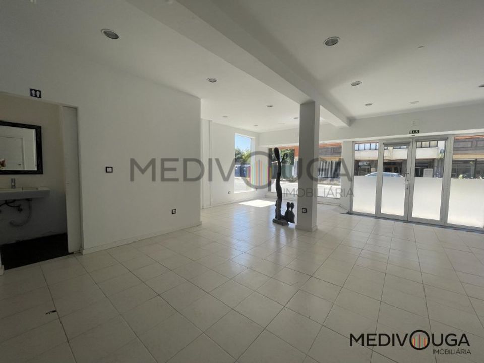 L'establiment comercial a Agueda, Aveiro - foto 1