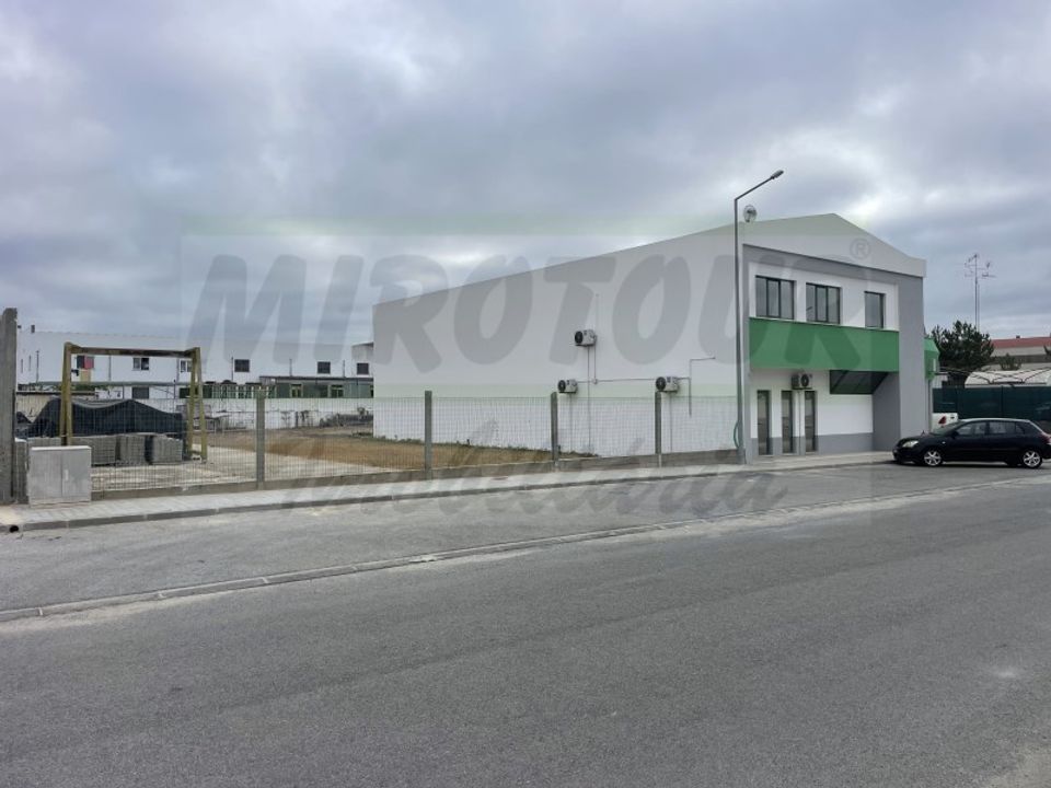 Erhvervsejendom i Santo Andre, Setubal - foto 2