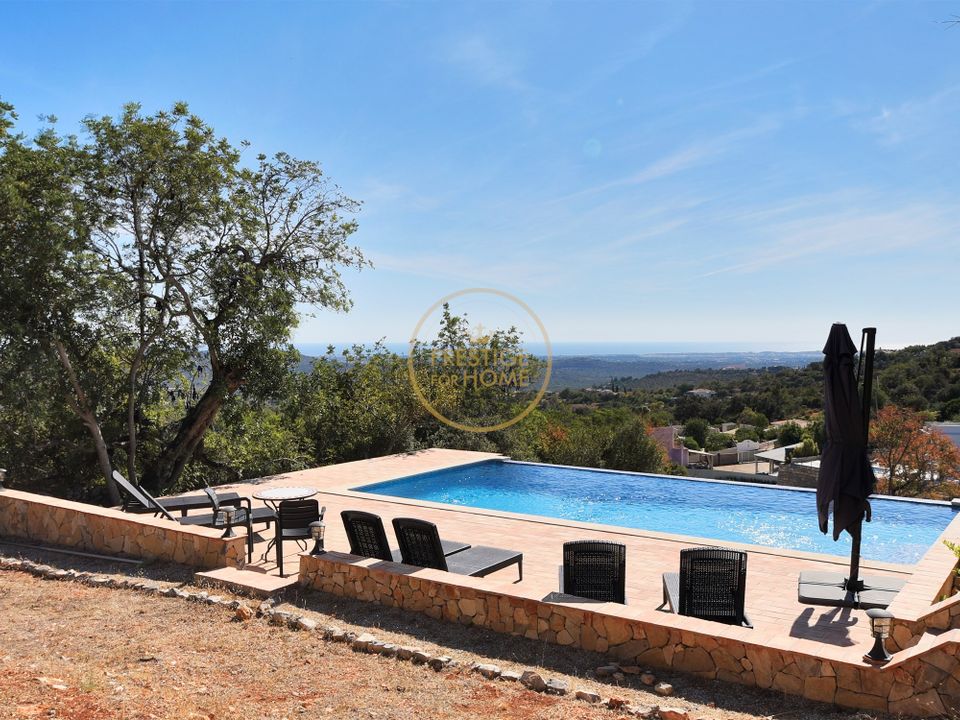 Villa in Loule, Faro - photo 1