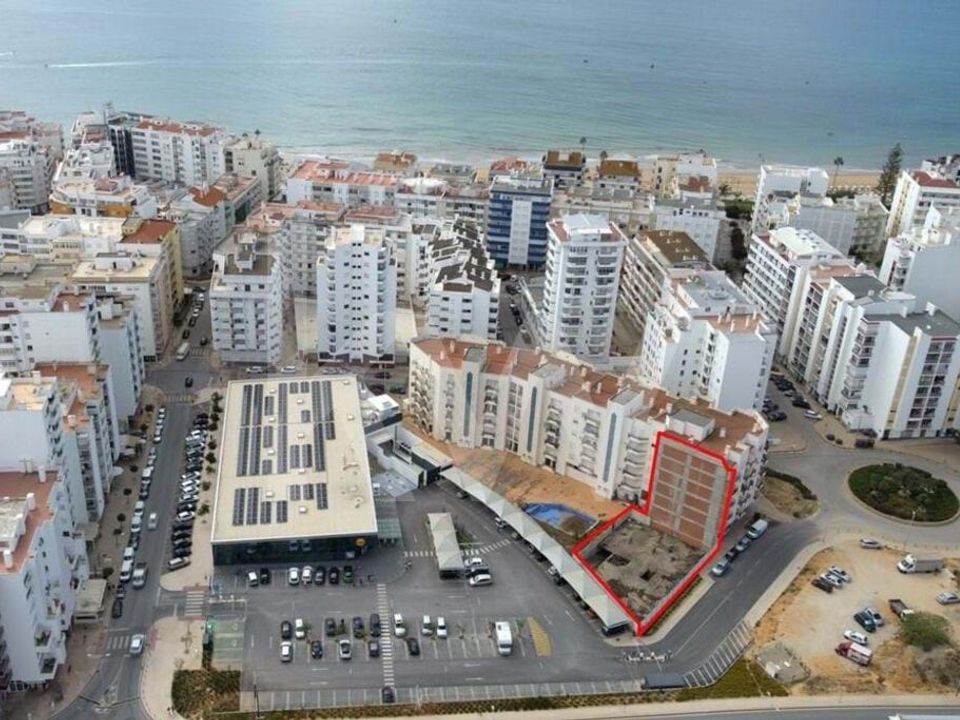 Helårsgrund i Armacao de Pera, Faro - foto 1