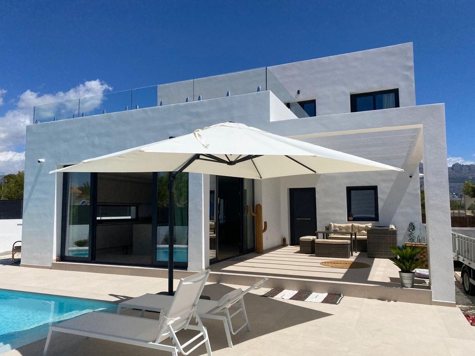 Villa i La Nucia, Alicante - bilde 1