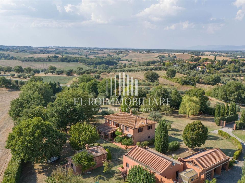 Farm hus i Castiglione del Lago, Perugia - foto 1