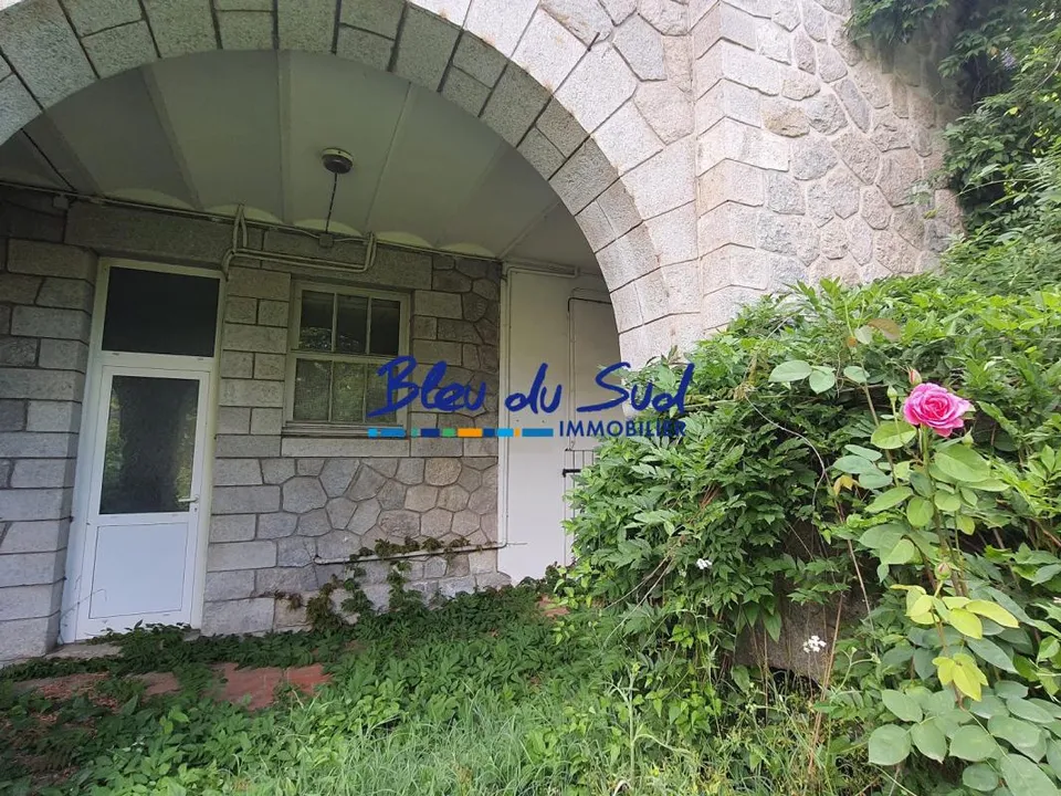 Villa i Vernet-les-Bains, Pyrenees-Orientales - foto 1