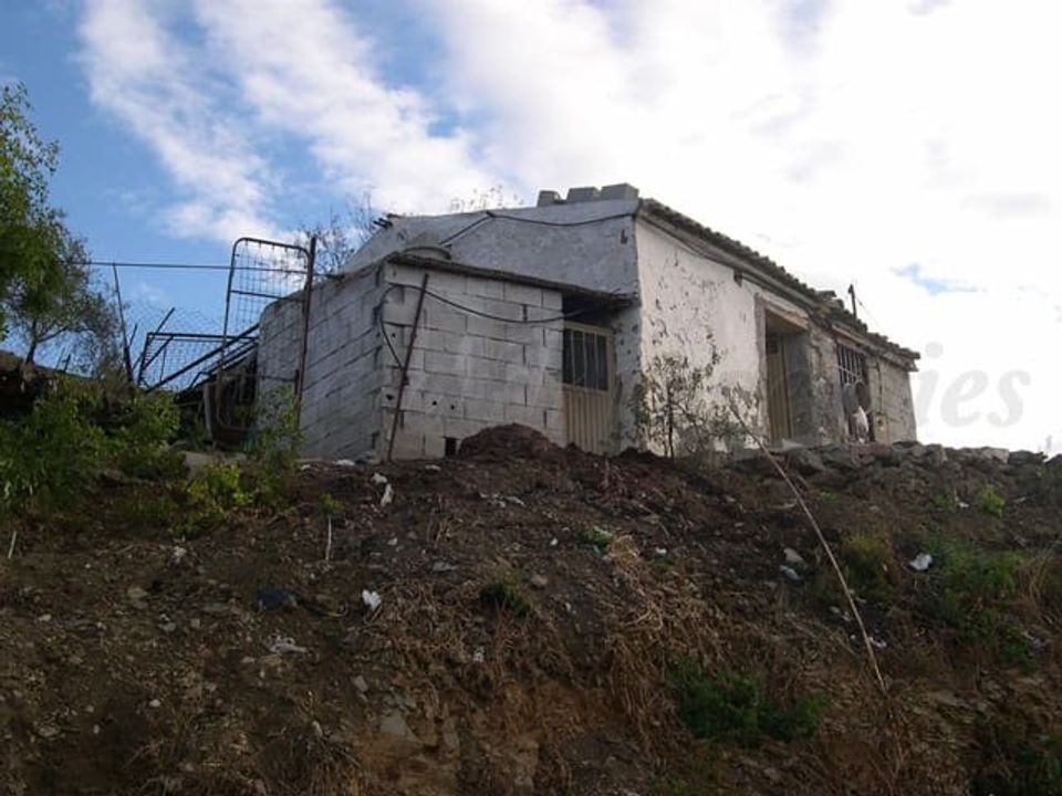 Helårsgrund i Canillas De Albaida, Malaga - foto 1