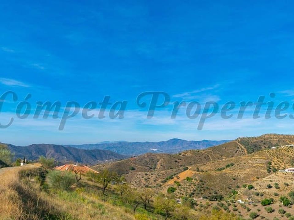 Helårsgrund i Sedella, Malaga - foto 4