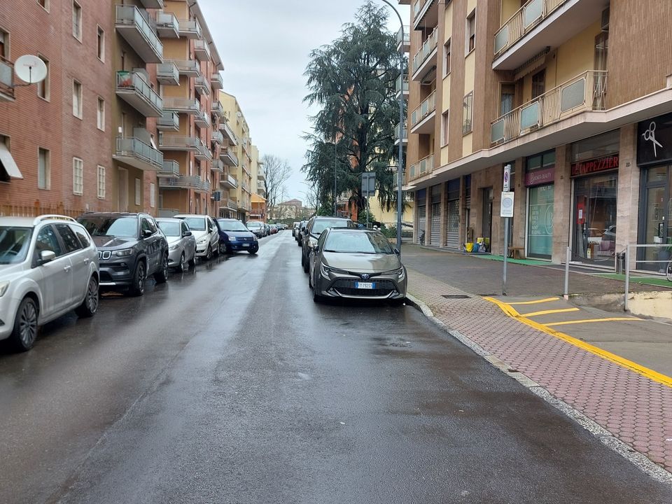 Garage i Piacenza, Piacenza - foto 4