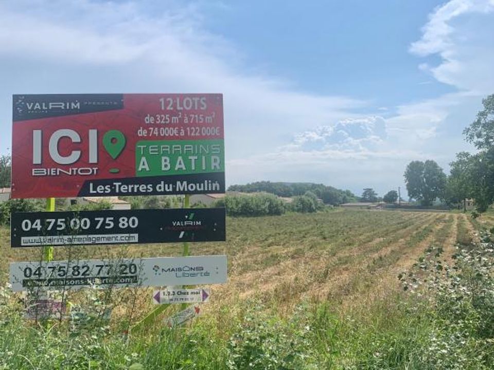Helårsgrund i Puygiron, Drome - foto 1