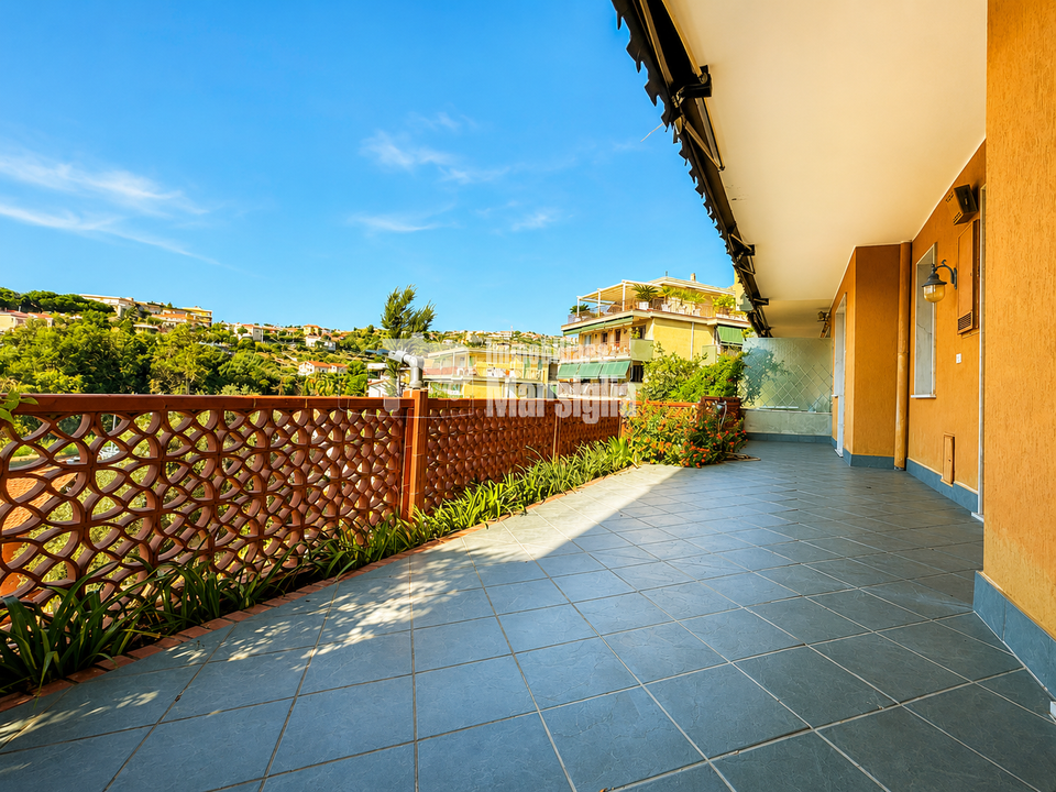 Lejlighed i Sanremo, Imperia - foto 1