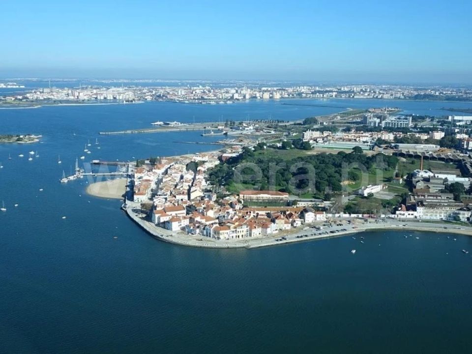 Helårsgrund i Seixal, Setubal - foto 1