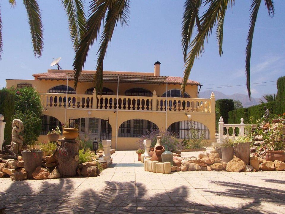 Villa i La Nucia, Alicante - foto 1