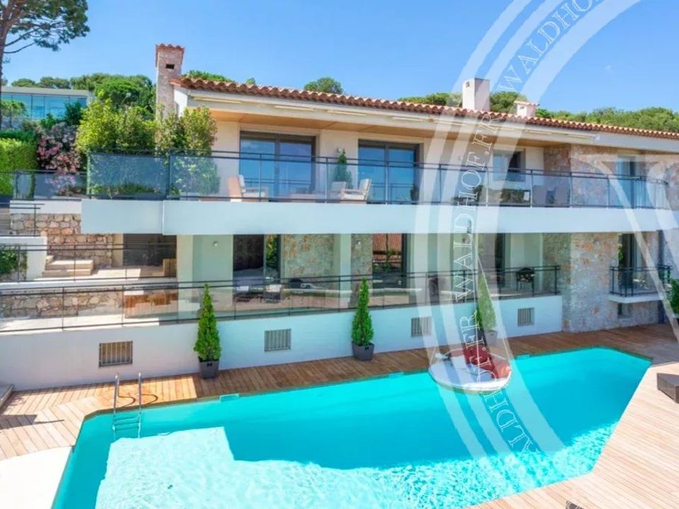 Villa a Saint-Jean-Cap-Ferrat, Alpes-Maritimes - foto 1