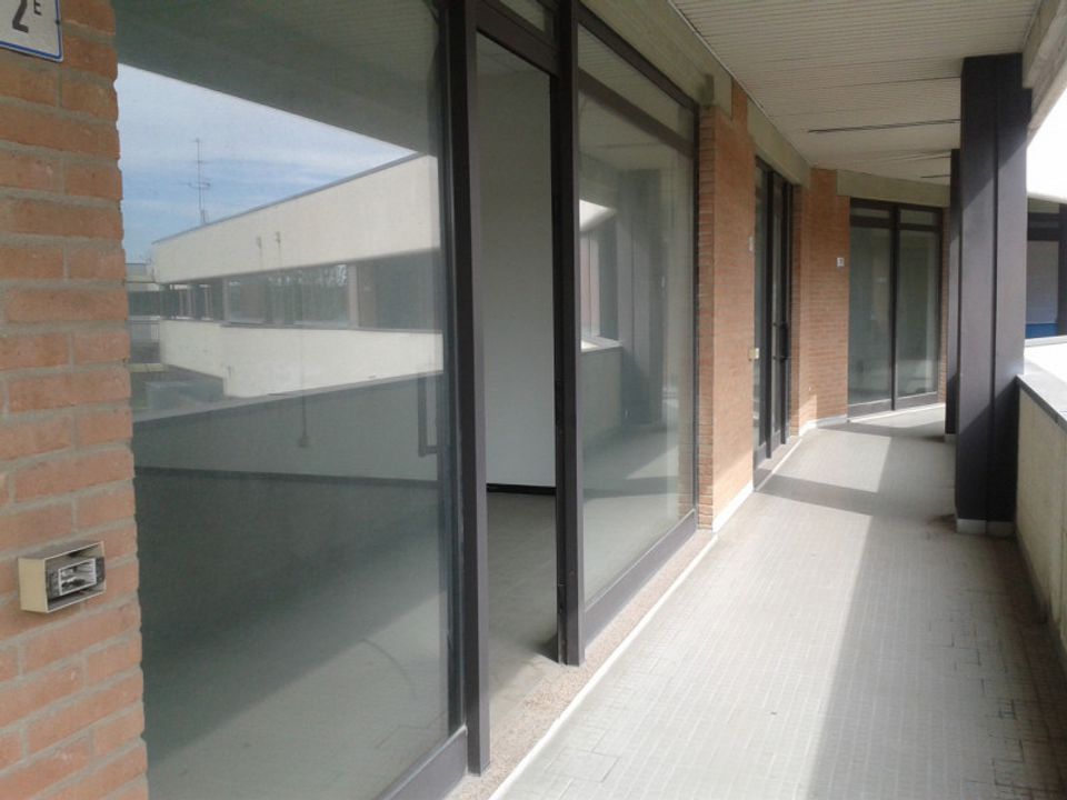 Erhvervsejendom i Sassuolo, Modena - foto 4