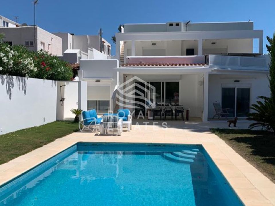 Villa i Cala Tarida, Ibiza - foto 1