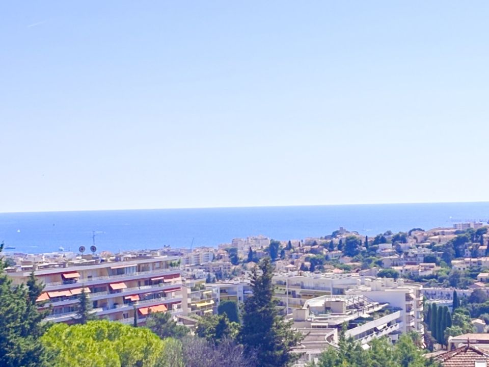 Lejlighed i Le Cannet, Alpes-Maritimes - foto 1