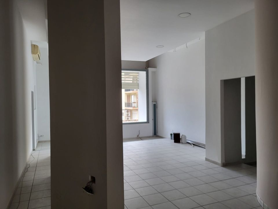 Erhvervsejendom i Caltanissetta, Caltanissetta - foto 3