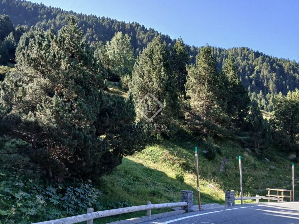 Helårsgrund i Encamp, Andorra - foto 2