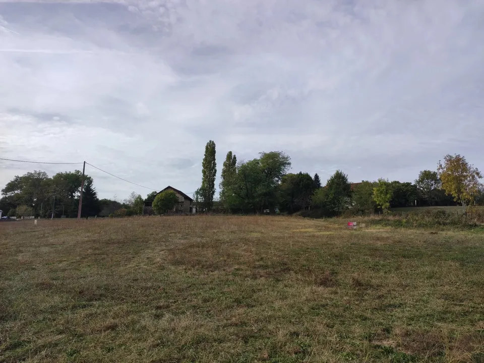 Helårsgrund i Nontron, Dordogne - foto 3