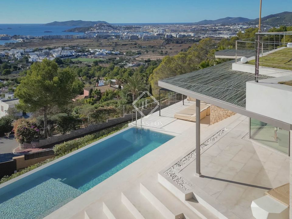 Villa i Santa Eulalia Del Rio, Ibiza - foto 2