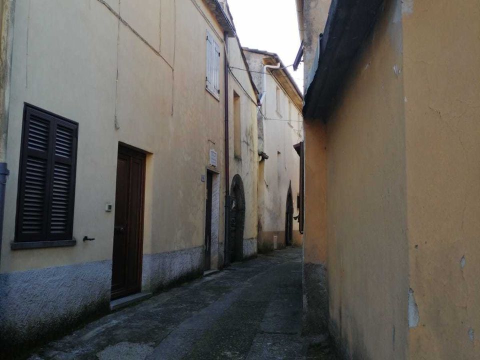 Byhus i Fivizzano, Massa and Carrara - foto 1