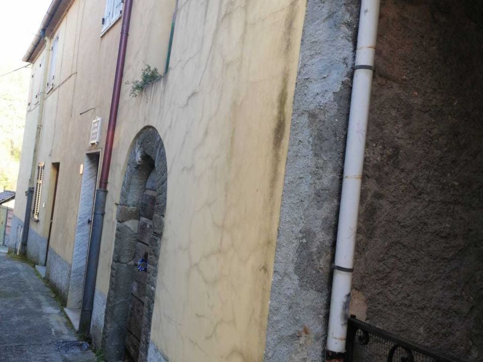 Byhus i Fivizzano, Massa and Carrara - foto 3