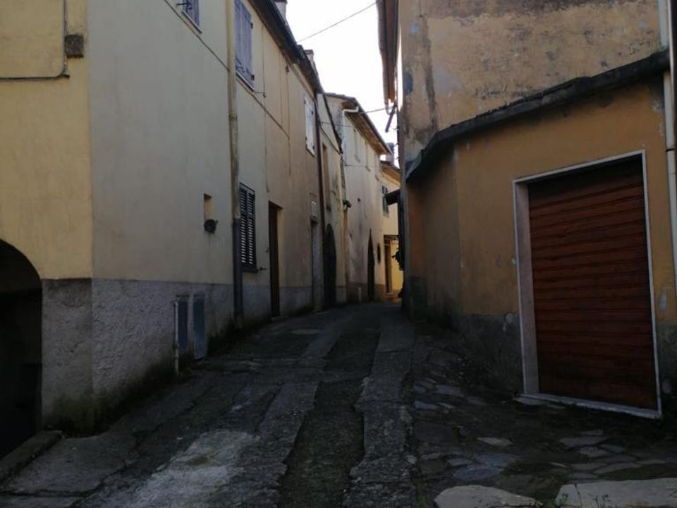 Byhus i Fivizzano, Massa and Carrara - foto 4