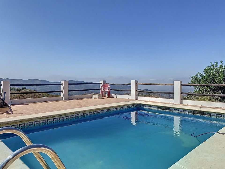 Villa i Canillas De Aceituno, Malaga - foto 1