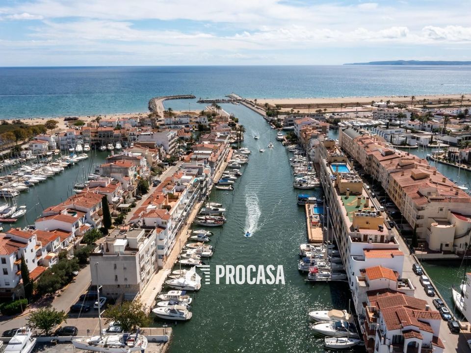 Rækkehus i Empuriabrava, Gerona - foto 1
