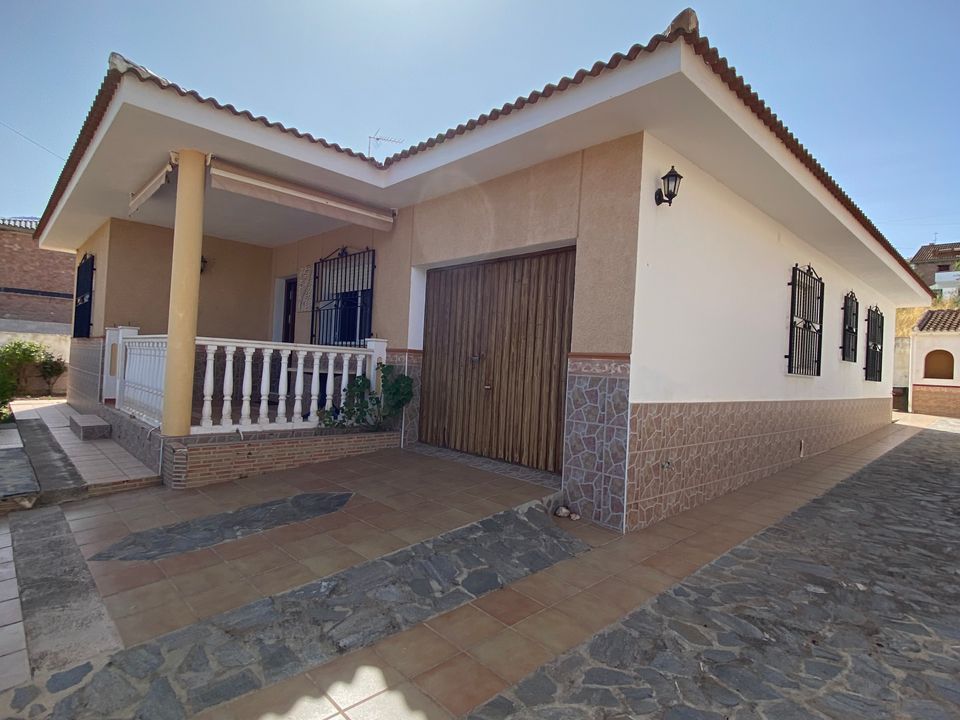 Villa i Villanueva Del Trabuco, Malaga - foto 1