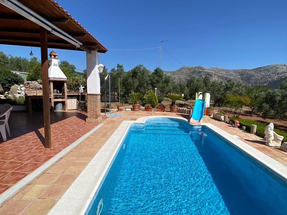 Villa i Villanueva Del Trabuco, Malaga - foto 2