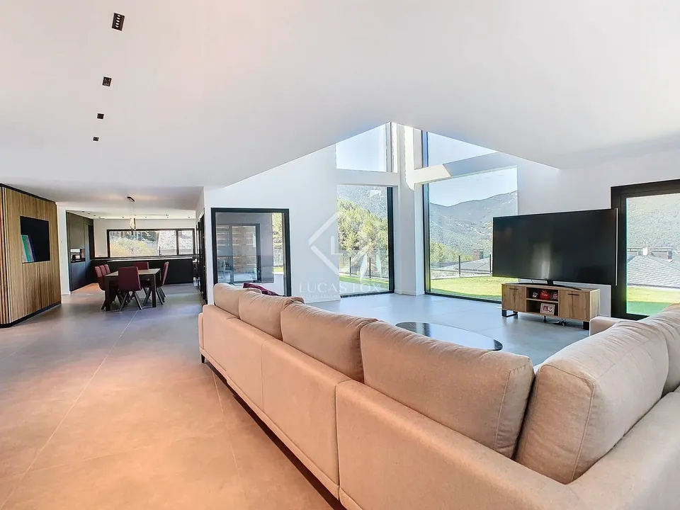 Villa i La Massana, Andorra - foto 1