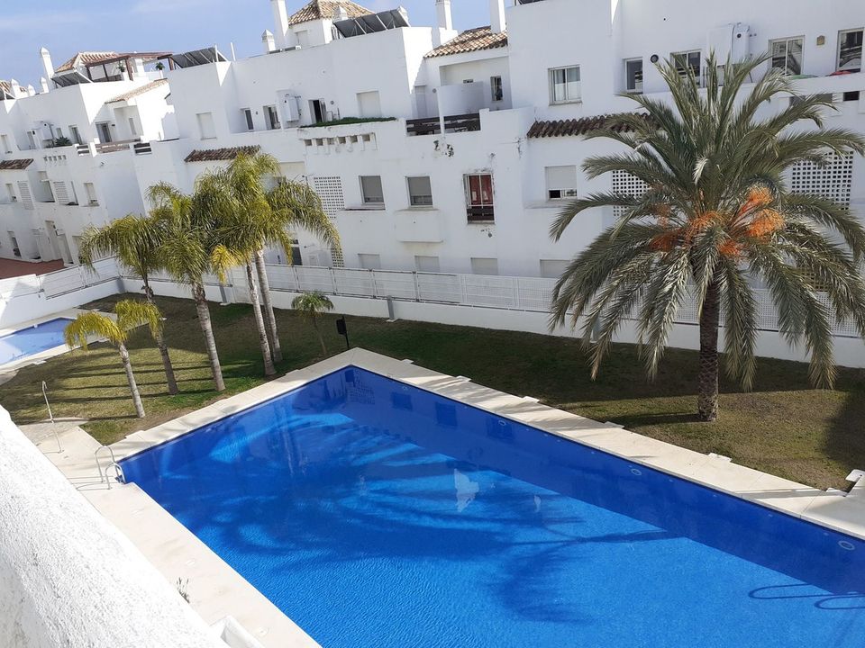 Lejlighed i Estepona, Malaga - foto 1