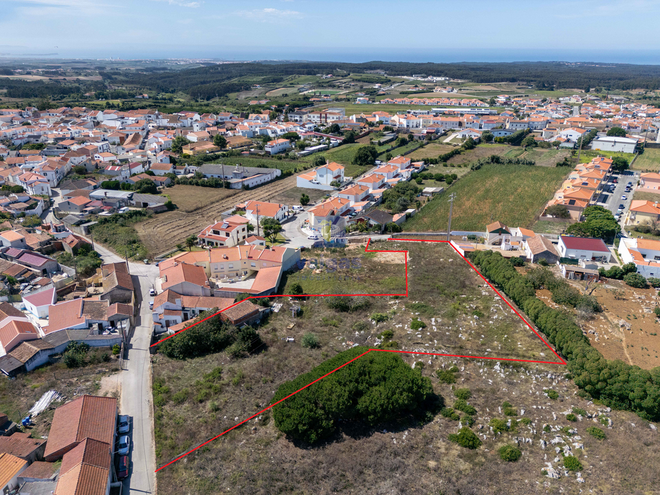 Helårsgrund i Serra d'El-Rei, Leiria - foto 1