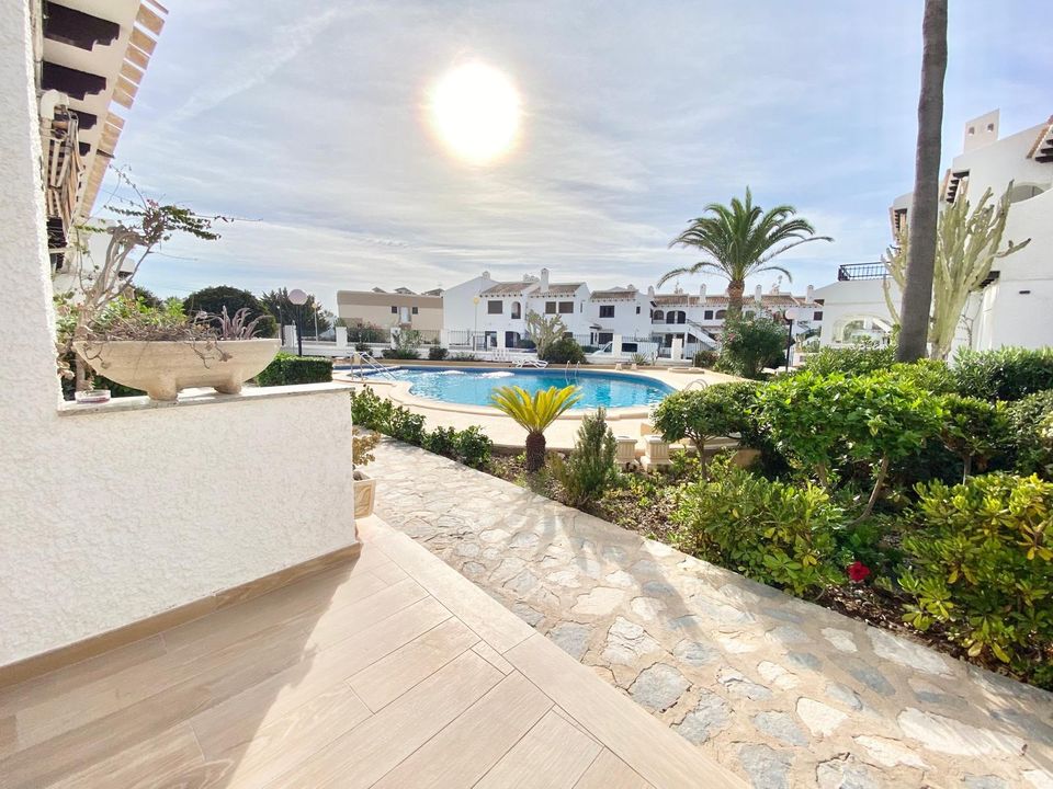 Villa i Orihuela Costa, Alicante - foto 1