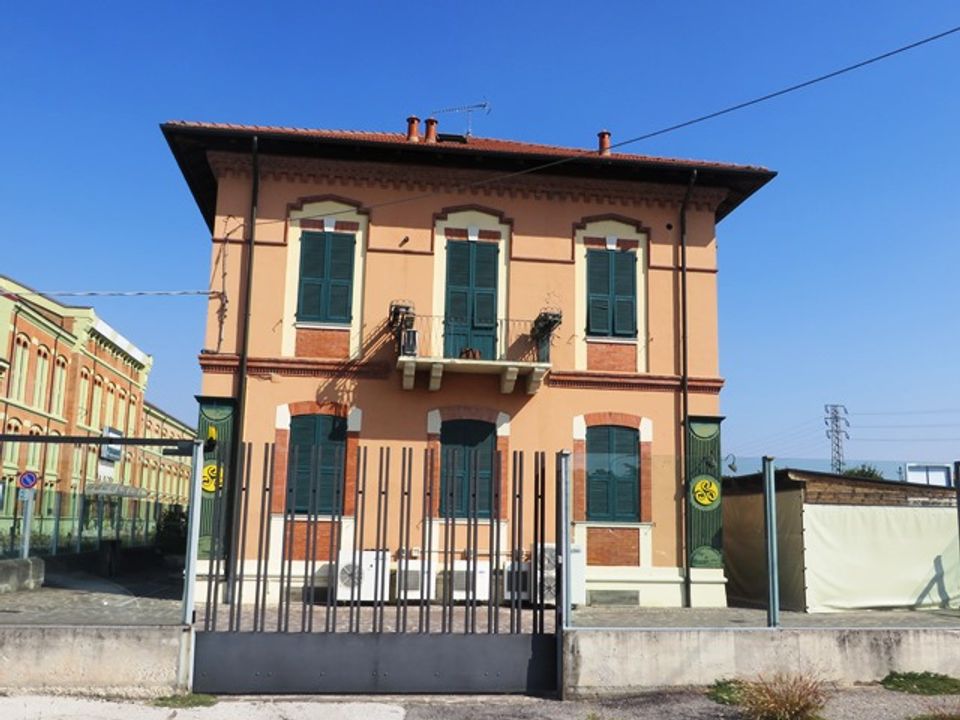 Erhvervsejendom i Ferrara, Ferrara - foto 1