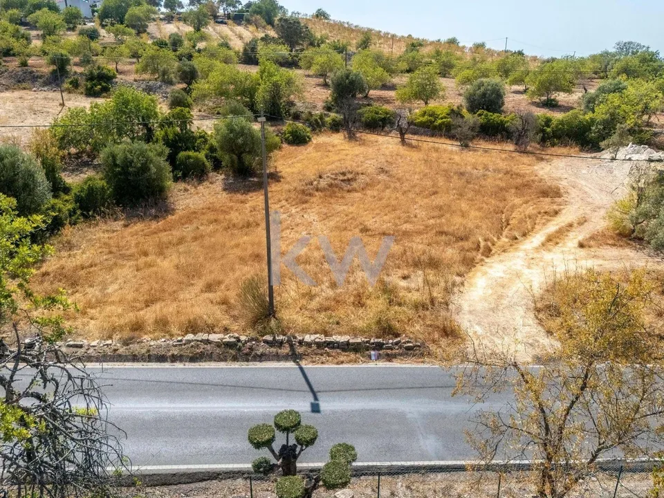 Helårsgrund i Santa Barbara de Nexe, Faro - foto 2