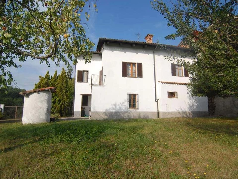Landejendom i Sale delle Langhe, Cuneo - foto 1
