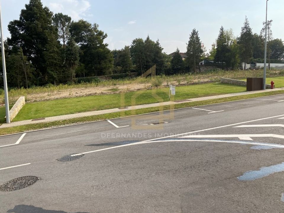 Helårsgrund i Braga, Braga - foto 1