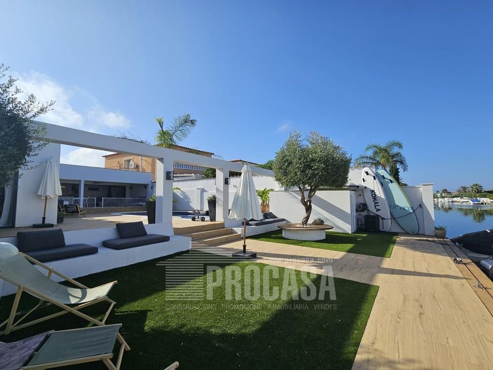Villa i Empuriabrava, Gerona - foto 2