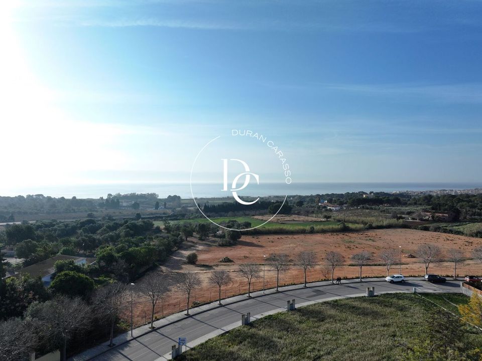 Helårsgrund i Vilanova I La Geltru, Barcelona - foto 1