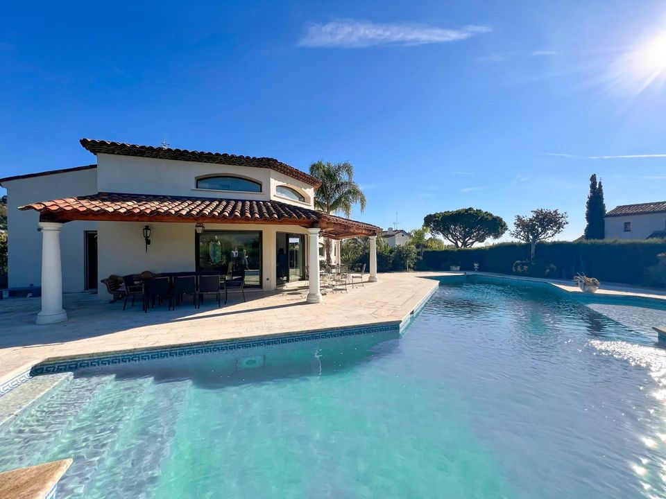 Villa i Mandelieu-la-Napoule, Alpes-Maritimes - foto 3