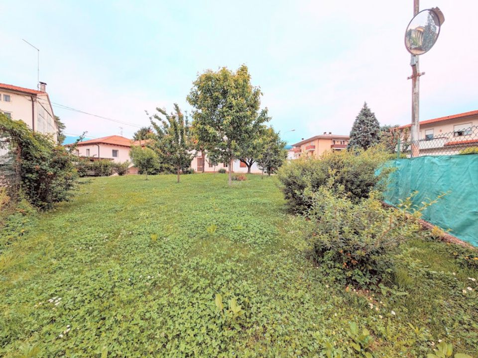 Helårsgrund i Schio, Vicenza - foto 2