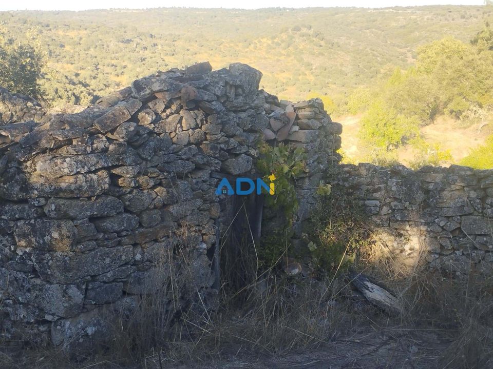 Helårsgrund i Castelo Mendo, Guarda - foto 1