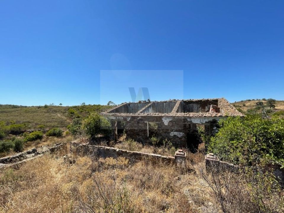 Helårsgrund i Sao Bras de Alportel, Faro - foto 1