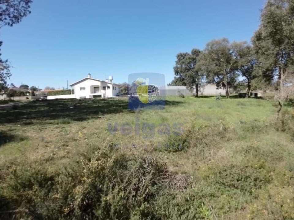 Helårsgrund i Parceiros e Azoia, Leiria - foto 1