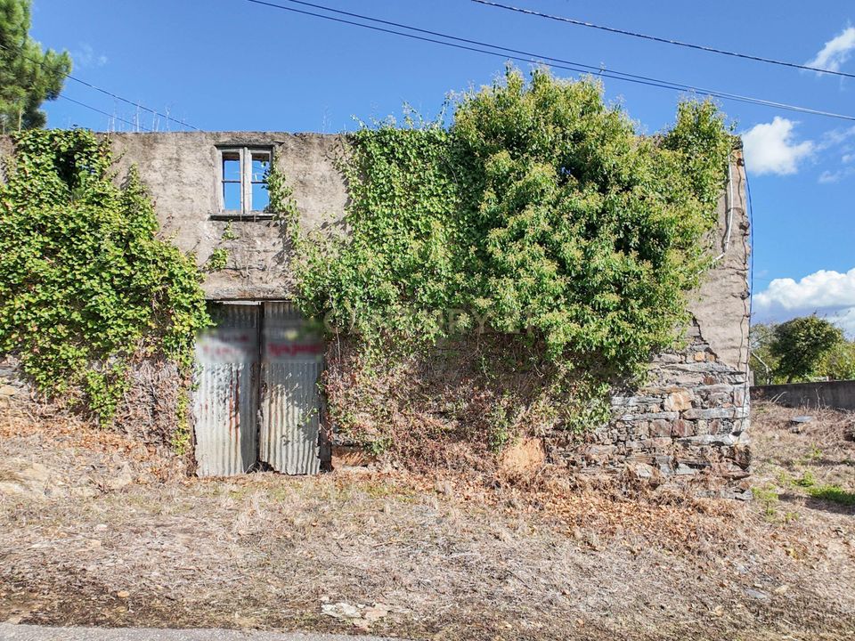 Helårsgrund i Aguiar de Sousa, Porto - foto 3