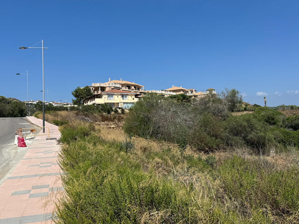 Helårsgrund i Manilva, Malaga - foto 3