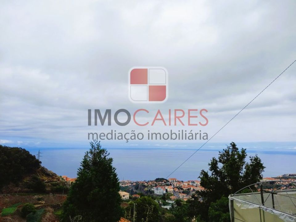 Helårsgrund i Caniço, Madeira - foto 1