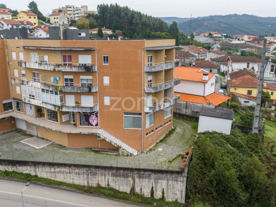 Erhvervsejendom i Sobreira, Porto - foto 5